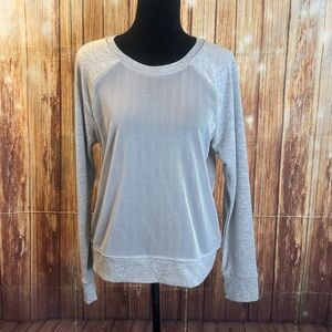 Yogalicious Women’s Light Gray Mesh Front and Back Pullover Sweatshirt Size L